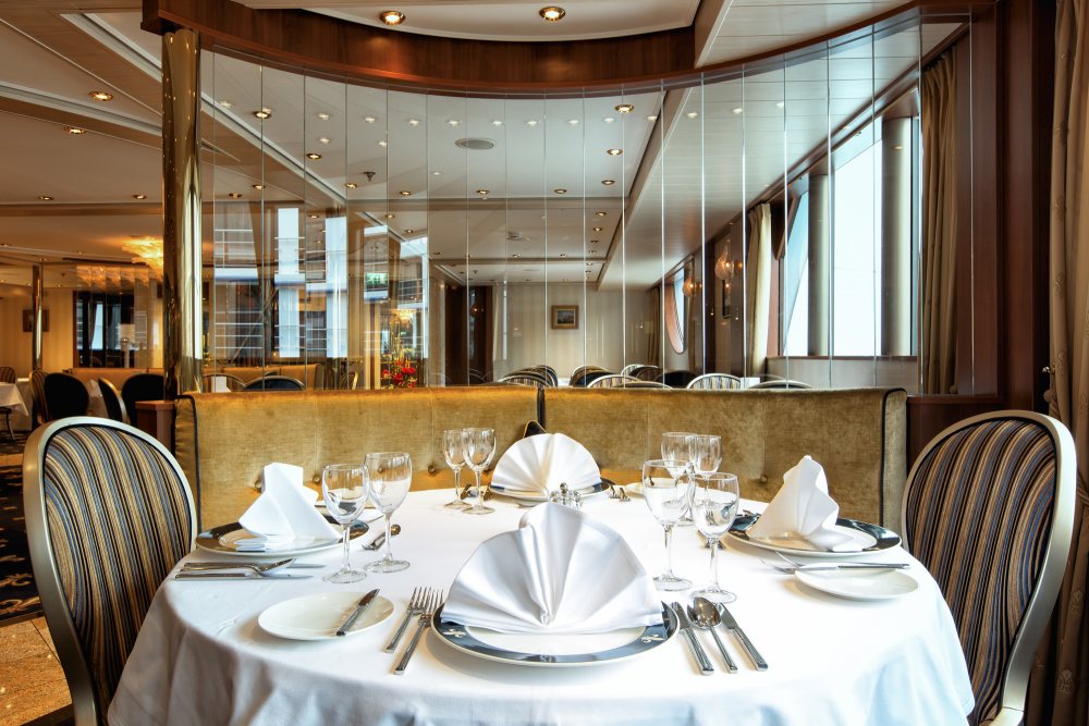 Riviera Travel MS Jane Austen & MS Lord Byron Interior Restaurant 2.jpg